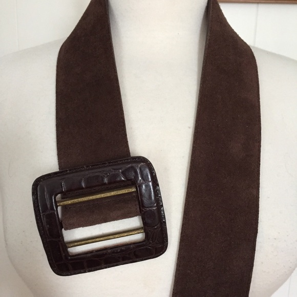 Cole Haan Brown Suede Belt with Crocodile-Embossed Buckle - Picture 3 of 8